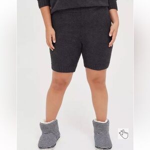 Torrid size 00x 10 M/L Teddy Lounge Bike Short